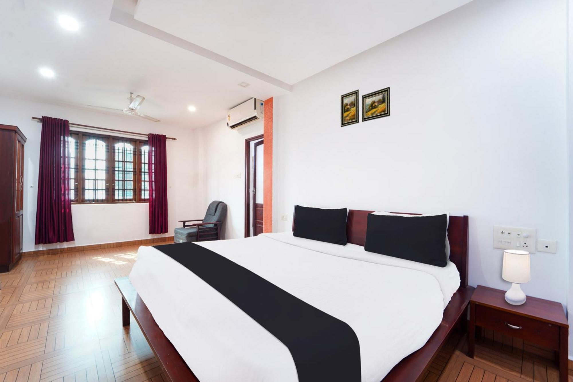 Super Townhouse City Center Ernakulam Kochi Zewnętrze zdjęcie