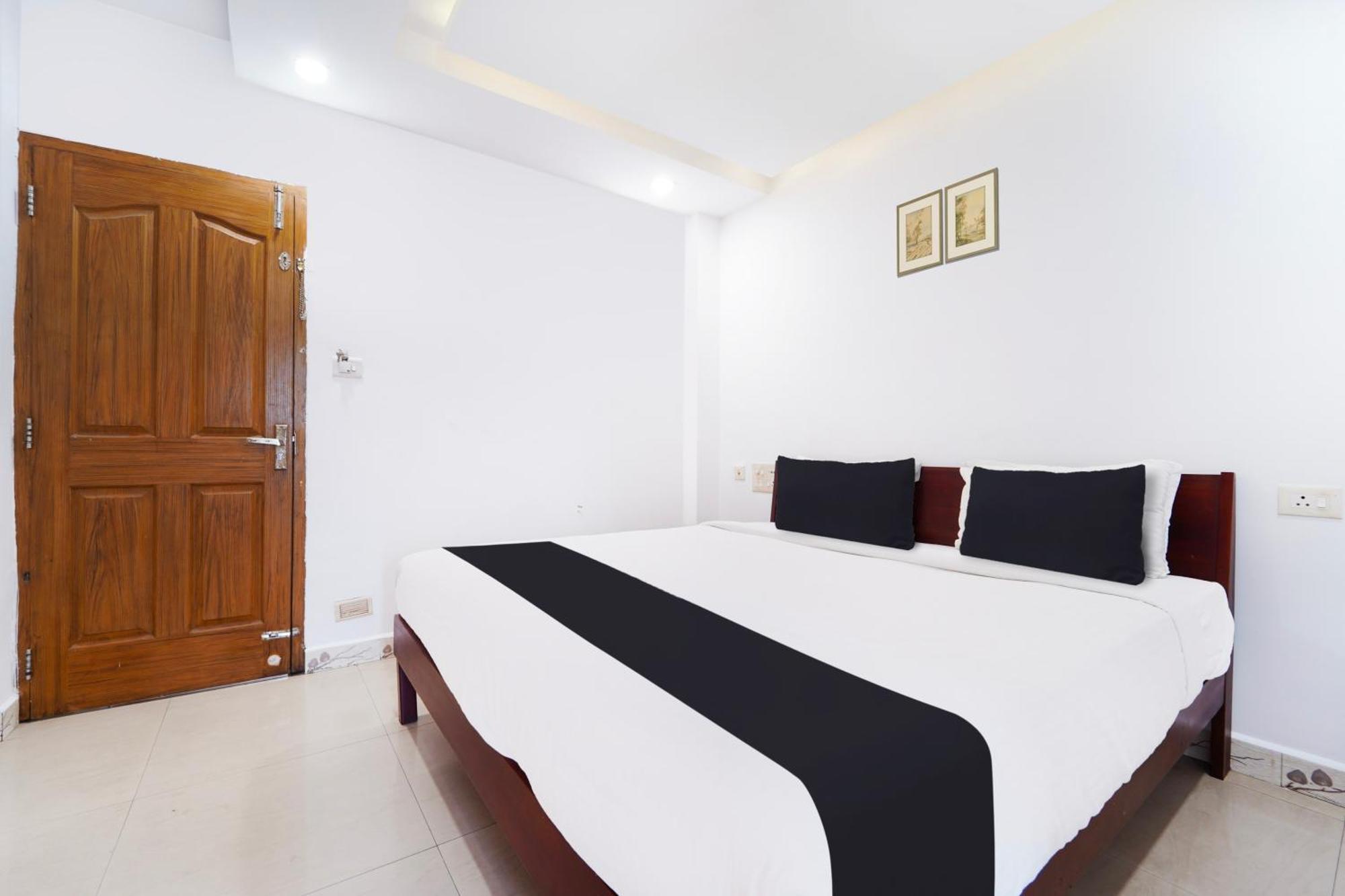 Super Townhouse City Center Ernakulam Kochi Zewnętrze zdjęcie