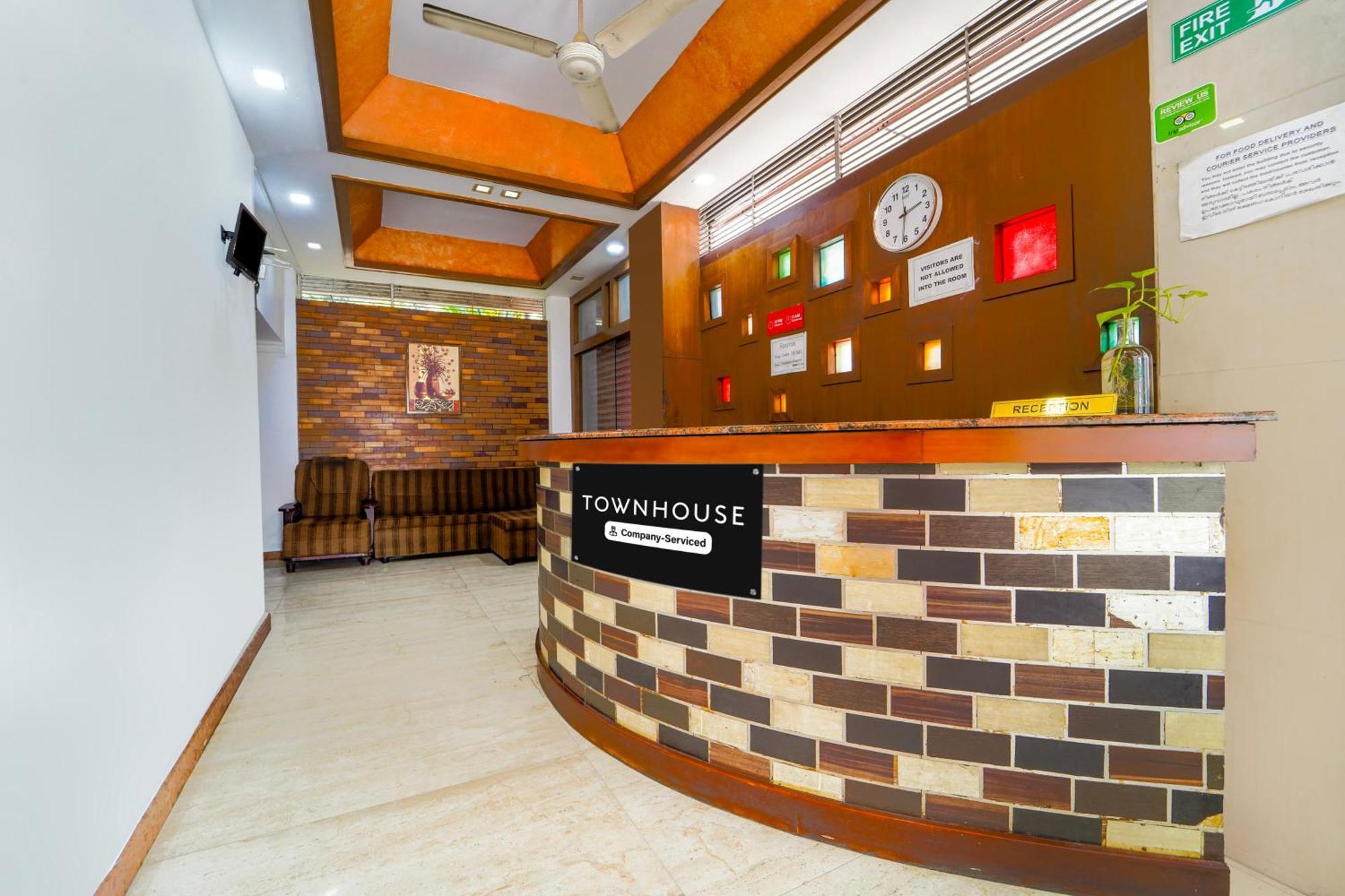 Super Townhouse City Center Ernakulam Kochi Zewnętrze zdjęcie